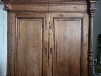Solid wood cabinet