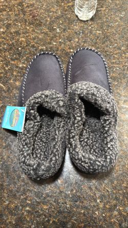 Fleece lined moc-toe clog