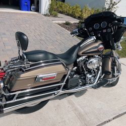 05 Harley Electra Glide