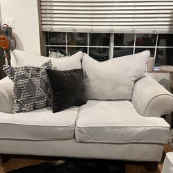 Love Seat/Small Couch