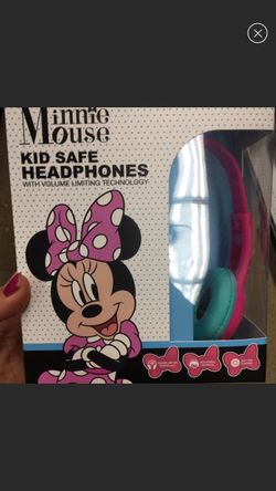 NWT kids Minnie Headphone