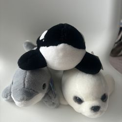 Vintage sea world plushie