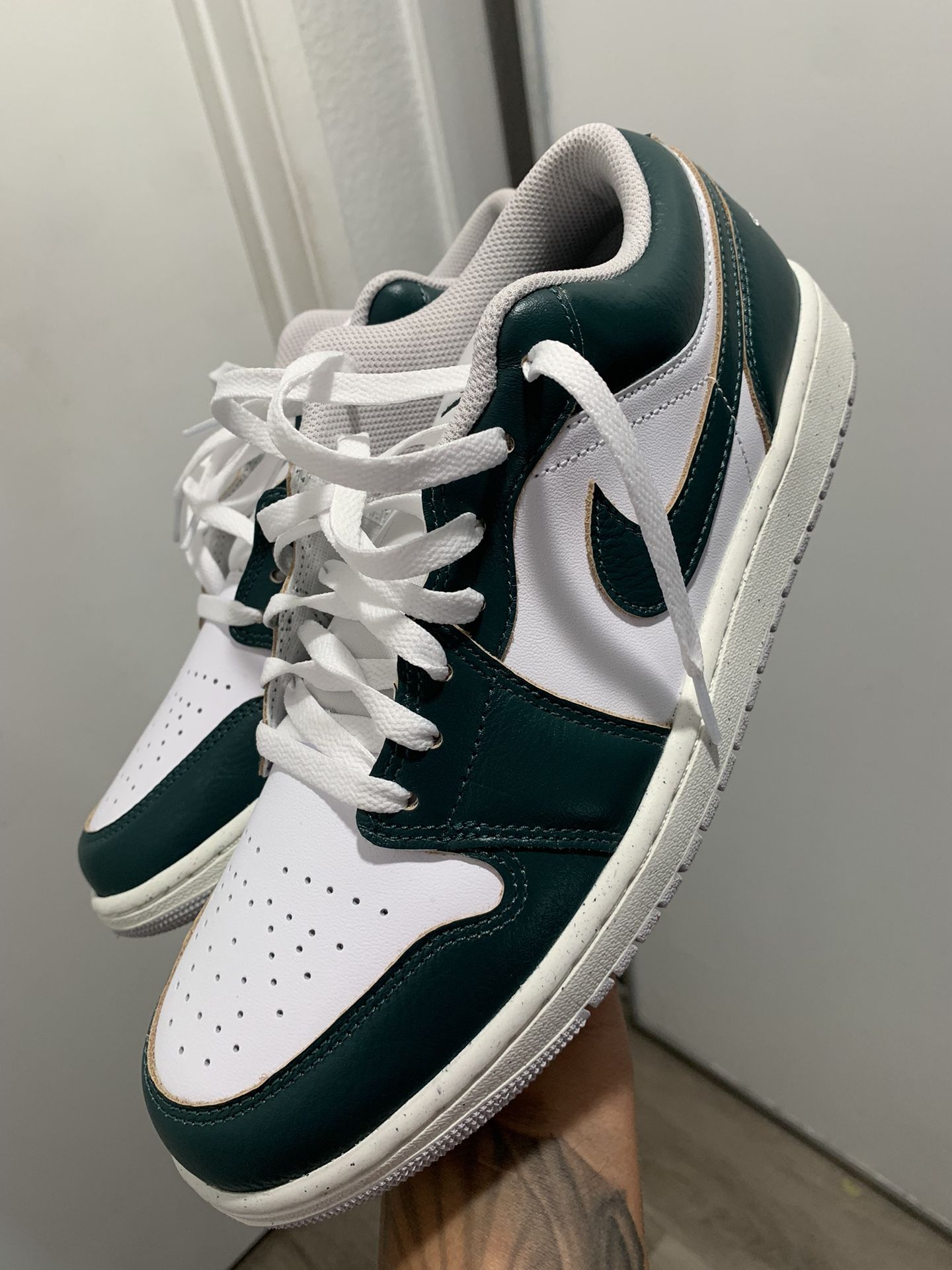 AIR JORDAN LOW SE *Limited Color Way* SIZE