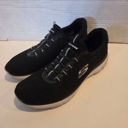 Women's Skechers shoes black size 7.5