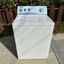 Whirlpool Clothes Washer And Gas Dryer