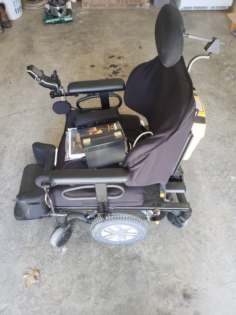 Quantum Electric wheelchair