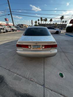 2000 Toyota Camry
