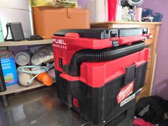 Milwaukee Packout Vaccum