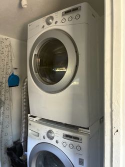 Lg washer and dryer PICK UP ONLY