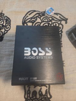 Boss Audio Systems Riot R1100M Monoblock Amplifier