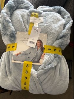 Women’s robe