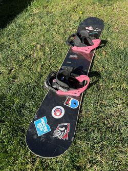 Ride 158 Snowboard w/ LIKE NEW Medium Burton Freestyle Bindings