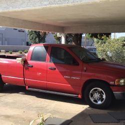 2005;Dodge Ram 2500 Extended Cab  Selling Parts