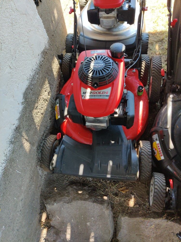 MTD Gold Honda Mower Push Mower
