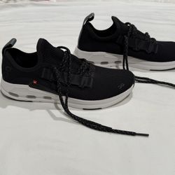 New On Cloud Easy Shoes Women’s 8.5