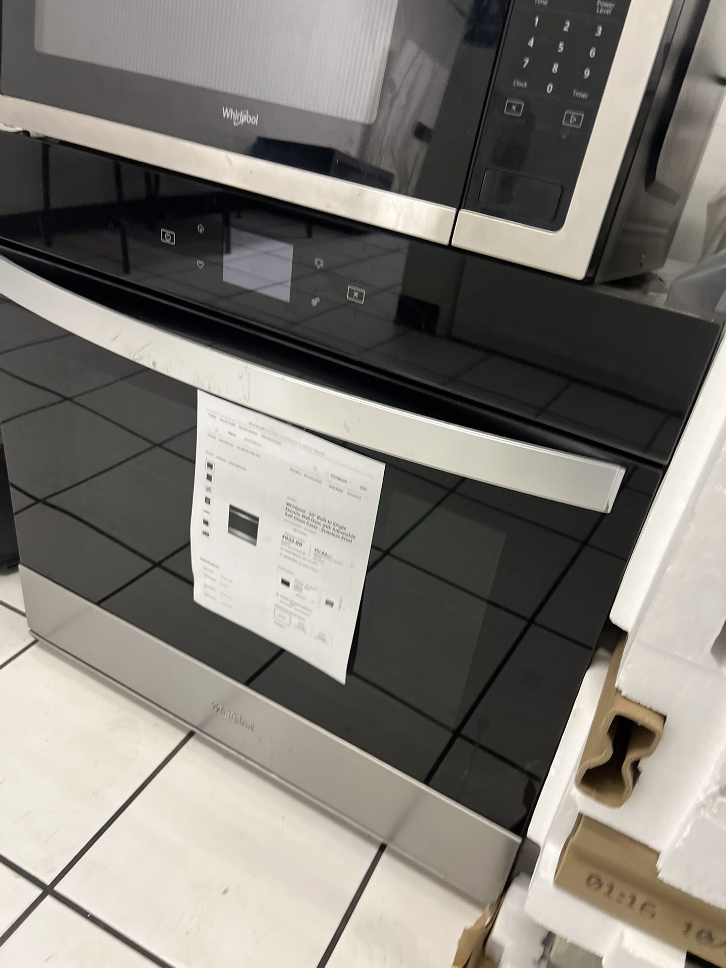 Whirlpool Single Wall Oven 30” 2024