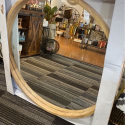 Round Mirror