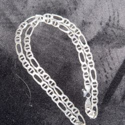 18 Inch Figaro Link Chain From Italy
