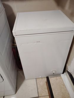 Freezer 5 cubic foot