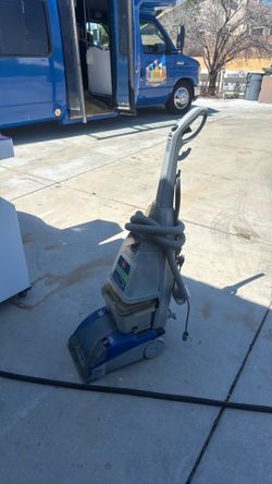 Hoover carpet cleaning machine