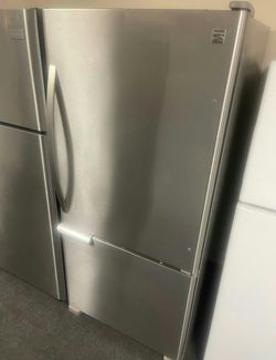 Stainless Kenmore Bottom Freezer - Large Capacity