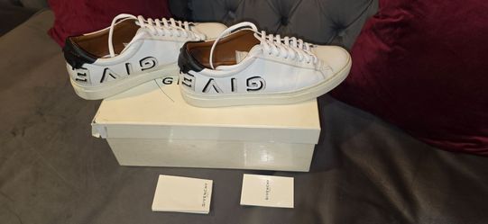 Givenchy Urban Street Sneaker