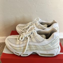 NIKE AIRMAX 95 “TRIPLE WHITE”