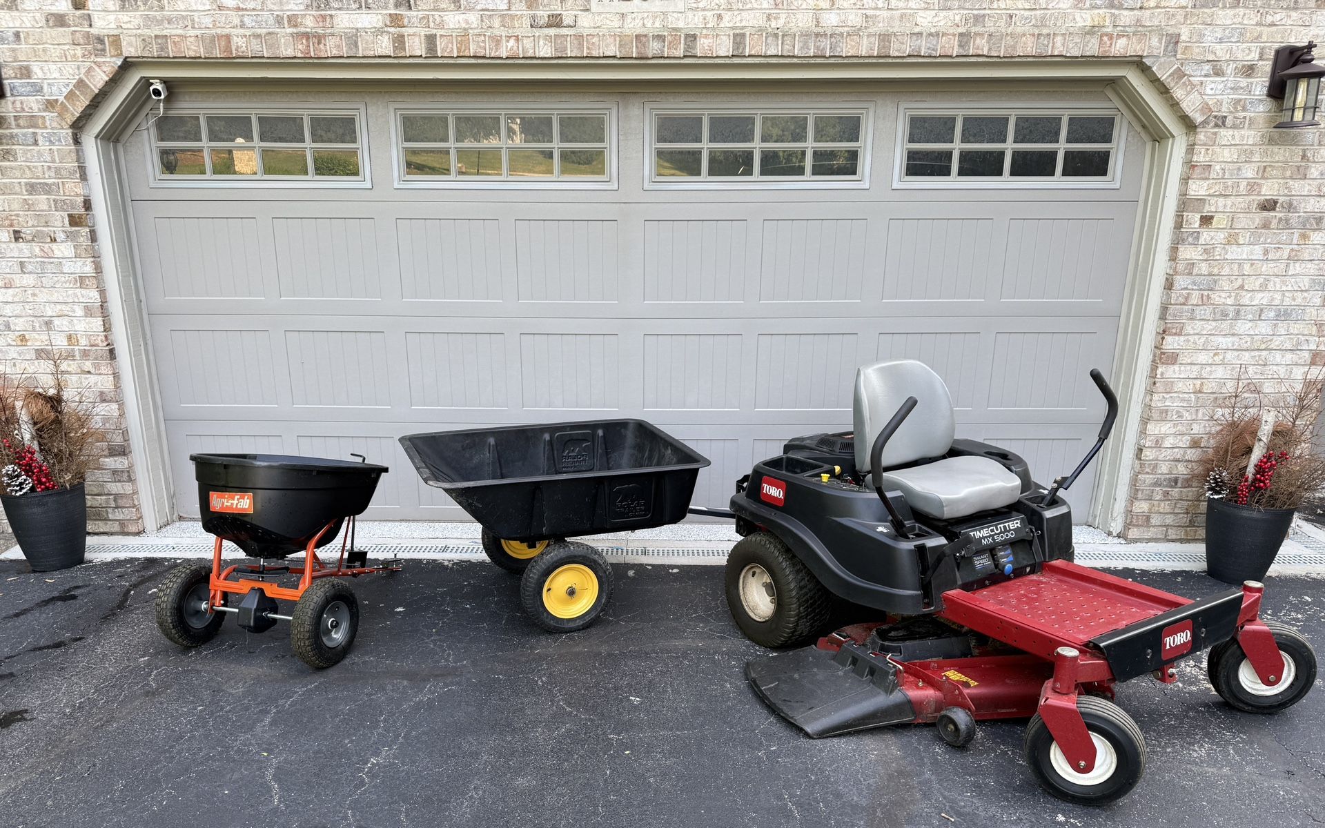 Toro Timecutter 5000 50” zero turn mower and accessories