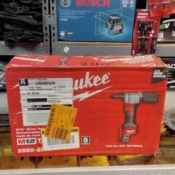 MILWAUKEE M12 RIVET TOOL (TOOL ONLY)