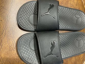 PUMA  Sandals size 8