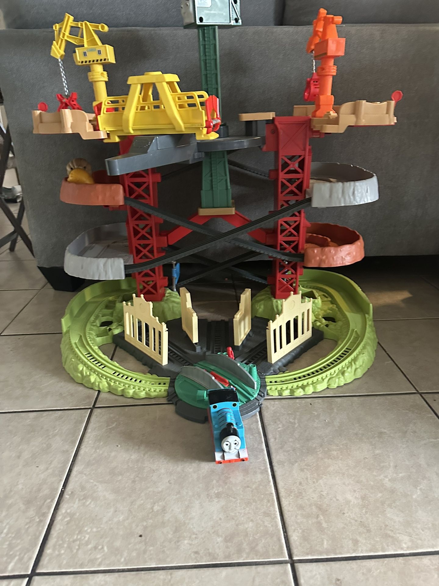 Thomas the train multilevel tracks