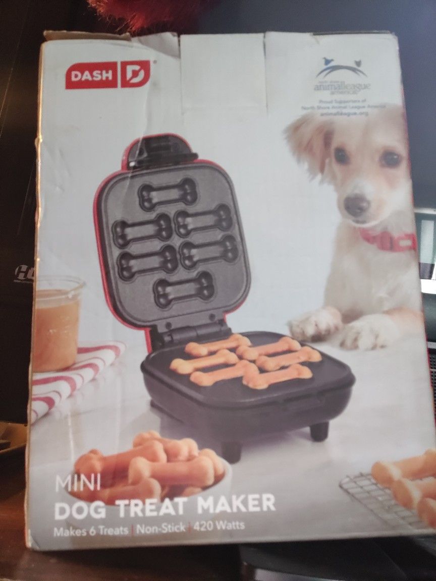 Dash mini Dog Treat Maker
