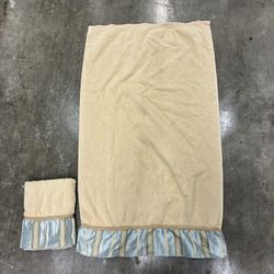 Beautiful Bath Towels With Nice Edge Design Set Of 2