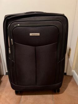 Black Soft-Shell Rolling Spinner Luggage
