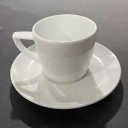 Coffee Cup & Saucers