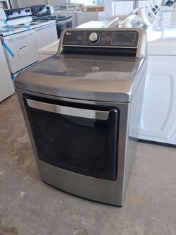 LIKE NEW LG DRYER ....INC WARRANTY
