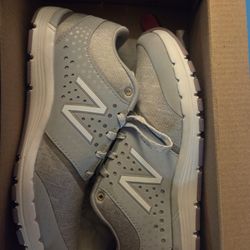 Women's New Balance Size 6