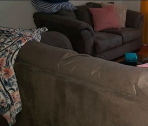 Free Love Seat