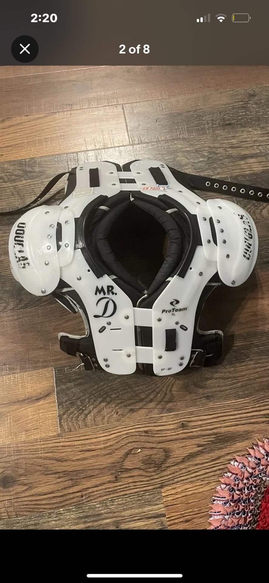 Douglas " Mr. D " Pro Team Sz XL 21-22 Football Shoulder Pads EUC