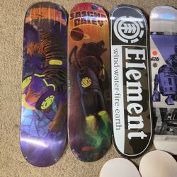 8.2 - 8.25“ Skateboard Decks Element / Globe