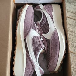 Nike Waffle One SE Sneakers Size 7.5