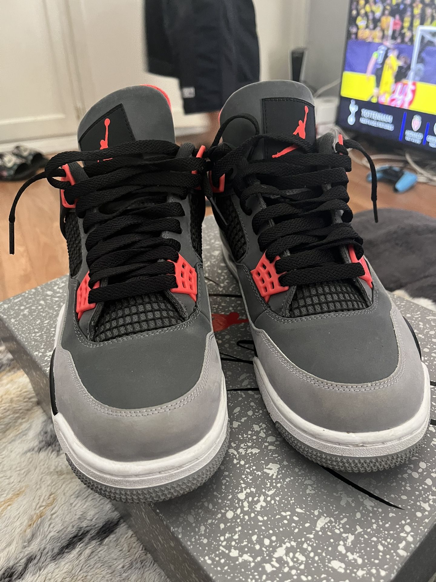 Air Jordan 4 Retro