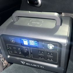 Bluetti Portable Power Station