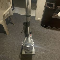 Shark Vacuum Cleaner 