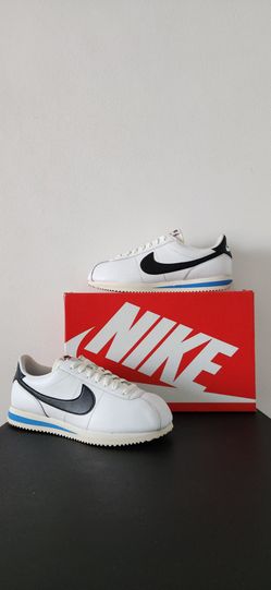 Nike Cortez Sneakers (Men's Size: 8) [With Original Box]