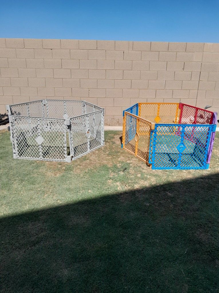 6 Panel Gray Or Multi Color Plastic Pet Fencing Enclosures $30 Each 6 Available See All Photos