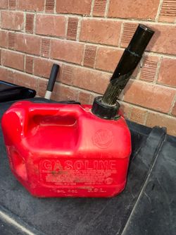 Blitz Red Plastic Gasoline Can 1 Gallon