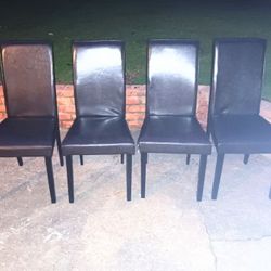 Set of 4 Dining Chairs For Sale 