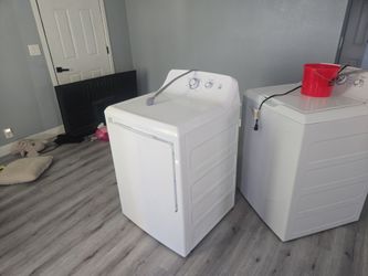 Wirlpool washer and dryer