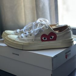 Converse CDG (Men’s 9 / Women’s 11)